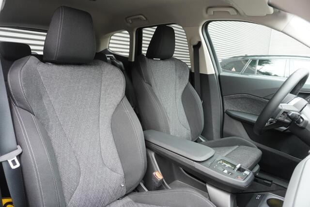 BMW X1 sDrive18i | Trekhaak met elektrisch wegklapbare kogel | Achteruitrijcamera | Harman-Kardon sound system | Extra getint glas | Comfort Access