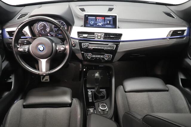 BMW X1 xDrive25e Executive | Climate control | Navigatie | Parkeersensor | LED koplampen | Stoelverwarming | Trekhaak |