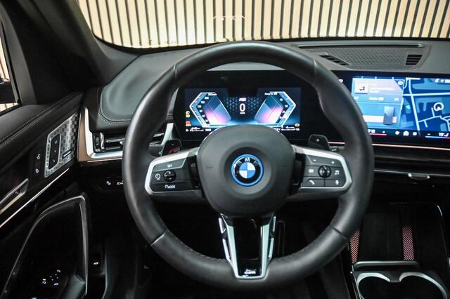 BMW X1 30 e xDrive M Sport Pro | PANO | HUD | ACC | STOELVERWARMING | S