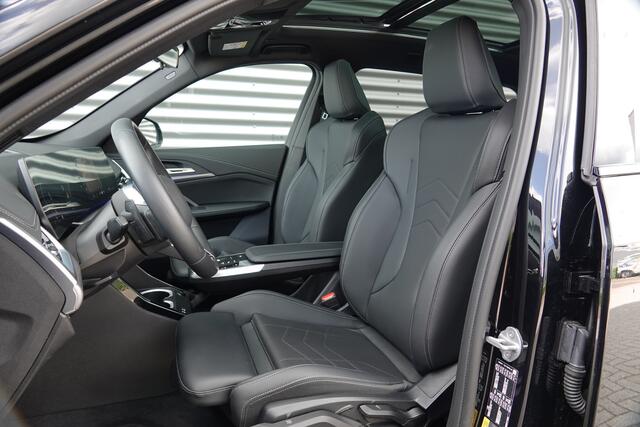 BMW X1 xDrive25e | M-Sport | Panodak | Trekhaak | Camera | Leder |