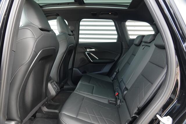 BMW X1 xDrive25e | M-Sport | Panodak | Trekhaak | Camera | Leder |