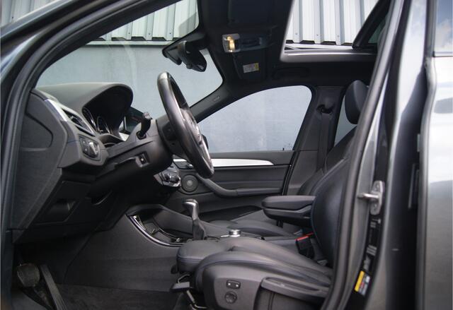 BMW X1 xDrive25e 220PK High Ex. M-Sport Harman-Kardon/Panoramadak/afn.trekhaak/HUD