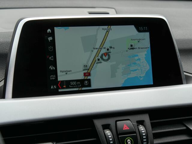 BMW X1 sDrive18i Executive | CAMERA | NAVIGATIE | 1.700kg Trekgew. |