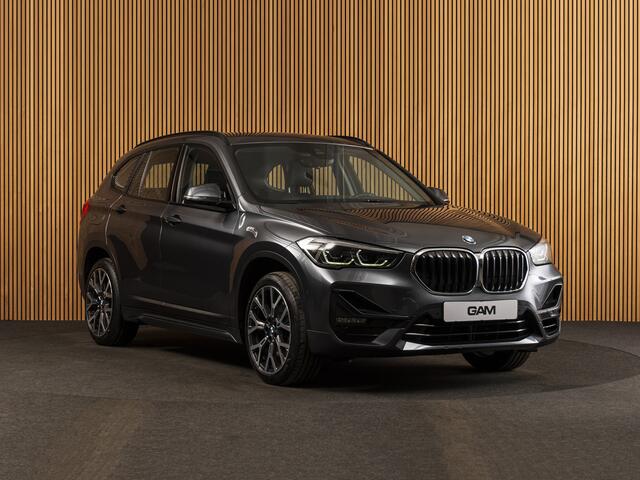 BMW X1 sDrive20i CAMERA | HUD | LEDER