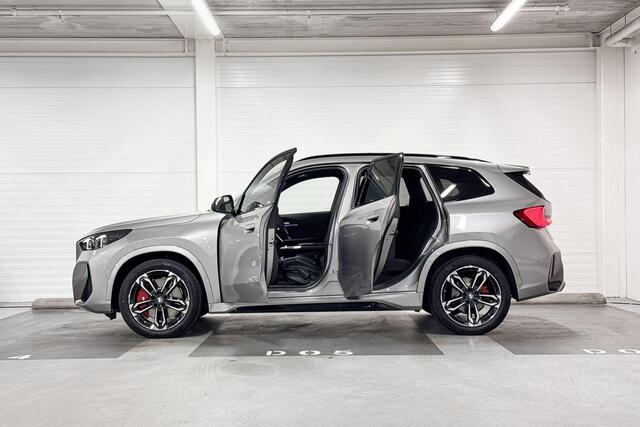 BMW X1 sDrive20i | M-Sport Pro | Travel Pack | Harman/Kardon | Panoramadak | Comfort Access | Driving Assistant Plus | Huisselectie