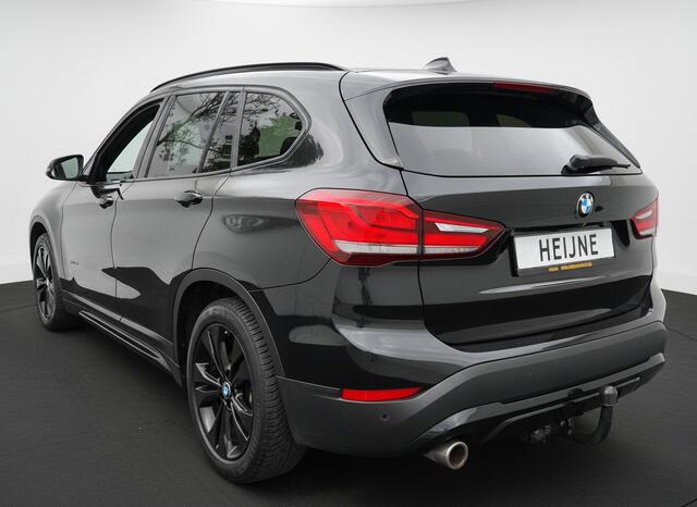 BMW X1 xDrive25e 221PK PHEV HIGH EXECUTIVE SPORT TREKHAAK/LEDER/HEAD-UP/PANORAMADAK PLUG-IN HYBRIDE