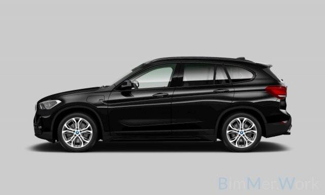 BMW X1 xDrive25e Sportline,Pano,Sportleer,HUD,Memory,Carplay,Camera,Stuur/stoelverw,Lane Ass.,Adapt Cruise,