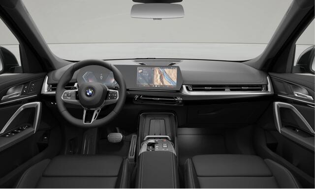 BMW X1 xDrive23i M-Sport - Memoryzetels - Trekhaak - 2000kg Trekgewicht