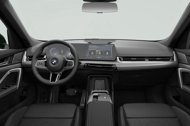 BMW X1 sDrive20i | M Sportpakket Pro | Premium Pack | Travel Pack | Trekhaak