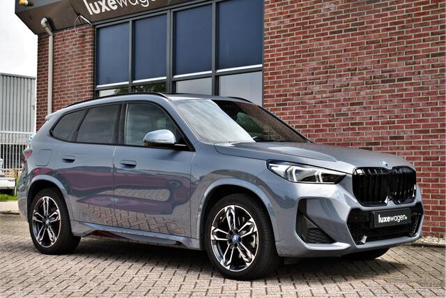 BMW X1 xDrive30e M-Sport Plus Stormbay Pano ACC HUD 360-cam 19inch