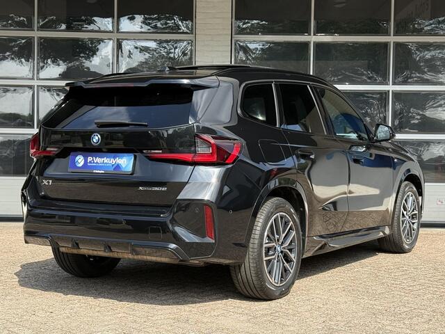BMW X1 xDrive30e M SPORT | PANORAMA | 360 CAMERA | TREKHAAK | STOELVERWARMING | HEAD UP | DRIVING ASS. PROFF |