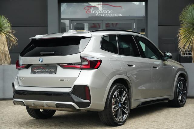BMW X1 xDrive25e M Sport 245pk Panoramadak/Navigatie/Camera