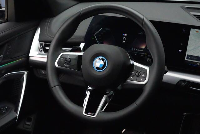 BMW X1 xDrive25e M Sport 245pk Panoramadak/Navigatie/Camera