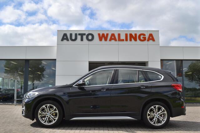 BMW X1 sDrive18i Panaramadak | Leer | Head up | Trekhaak 1700kg | Dealer onderhouden.
