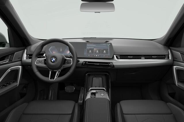 BMW X1 sDrive20i | M Sportpakket Pro | Premium Pack | Travel Pack | Trekhaak
