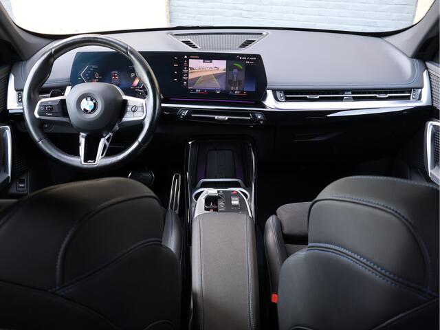 BMW X1 sDrive18i M Sport ACC | Cam | BTW | Leder/Alcantara | Widescreen | Haak
