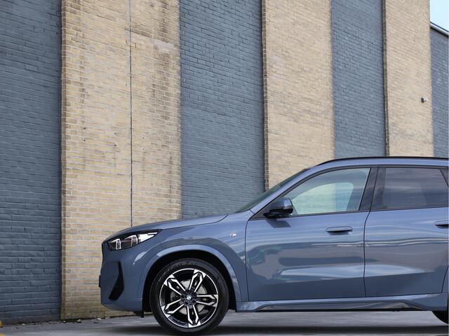 BMW X1 sDrive18i M Sport ACC | Cam | BTW | Leder/Alcantara | Widescreen | Haak