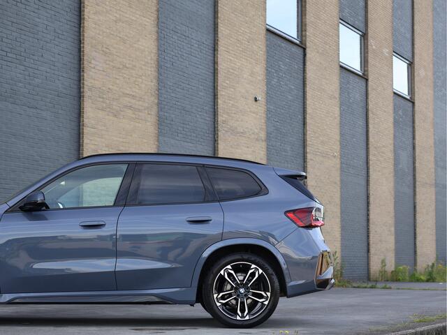 BMW X1 sDrive18i M Sport ACC | Cam | BTW | Leder/Alcantara | Widescreen | Haak