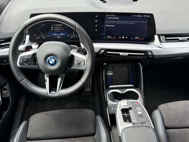 BMW X1 xDrive25e M Sport l Electrische Klep l Camera l Stoelverwarming l Carplay l LED