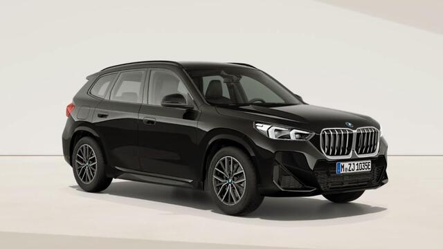 BMW X1 xDrive25e M Sport - Trekhaak - Driving Assistant Plus - Premium Pack - Elektrisch verwarmde voorstoelen - Sportstoelen - Grootlichtassistent -