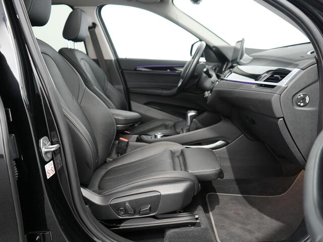 BMW X1 xDrive25e | Pano | SOH 88.3% | LED | Leer | Keyless | HUD |