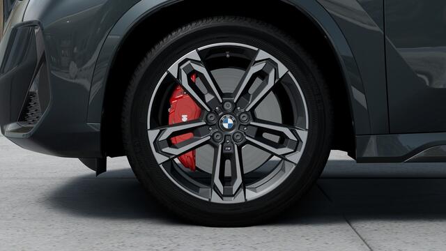 BMW X1 xDrive25e M Sport Automaat / Sportstoelen / Comfort Access / Head-Up / Harman Kardon / Getint glas