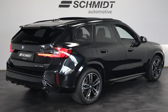 BMW X1 xDrive25e M-Sport 245pk | Panoramadak | Trekhaak | Digital Key