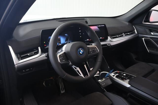 BMW X1 xDrive25e M-Sport 245pk | Panoramadak | Trekhaak | Digital Key