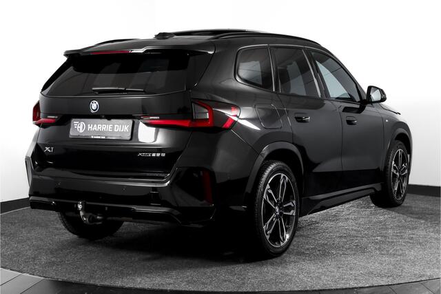 BMW X1 xDrive25e 245 PK | M-Sport | Premium Pack | S/K-Panodak | Elek. Trekhaak | Dig. Cockpit | Cruise | Stoelverw. | PDC | Camera | NAV+App. Connect | ECC | Elek. Klep | LM 19" | 9266