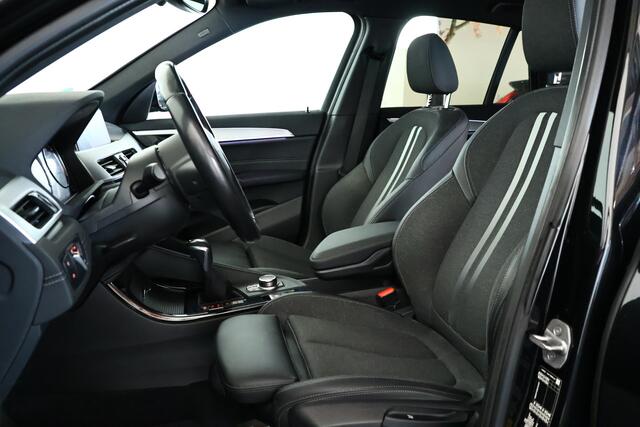 BMW X1 xDrive25e M-Sport LED / Navi / Cruise / Bluetooth / Trekhaak
