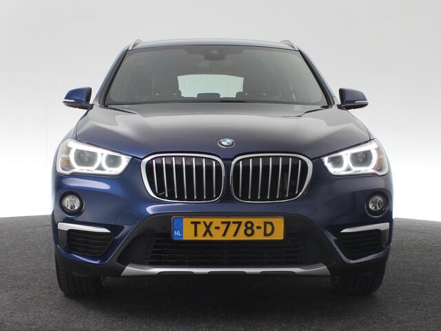 BMW X1 sDrive20i Orange Edition II, NL-auto, NAP, BTW