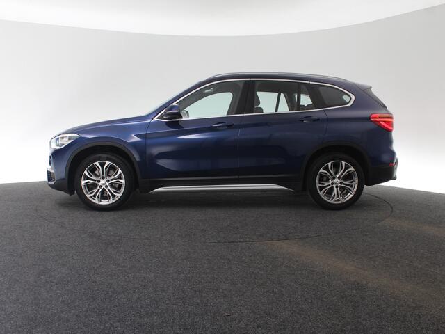 BMW X1 sDrive20i Orange Edition II, NL-auto, NAP, BTW