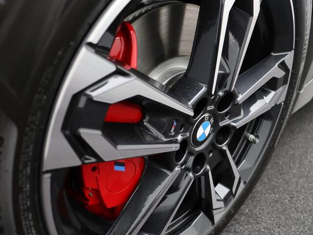 BMW X1 sDrive20i M Sportpakket | M Sportpakket Pro | Comfort Pack | Innovation Pack | Travel Pack