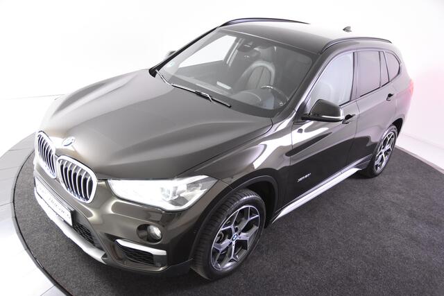 BMW X1 xDrive20i *2e Eigenaar*4x4*Trekhaak*Leer*Camera*