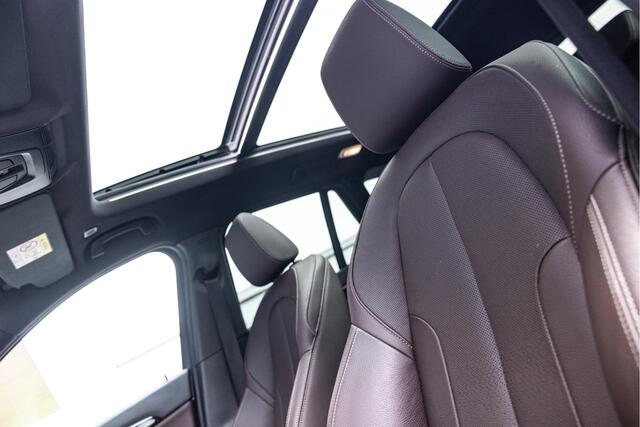 BMW X1 xDrive25e High Executive | Pano | Leder | Head-up