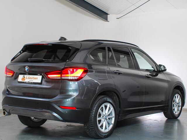 BMW X1 sDrive18i Executive LED koplampen, Navigatie, Cruise Control, Stoelverwarming