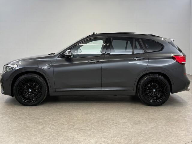 BMW X1 xDrive25e eDrive M-Sport | Pano | Sfeer | HuD | Camera | Adap. Cruise | Trekhaak | Navi | Parkeersens.