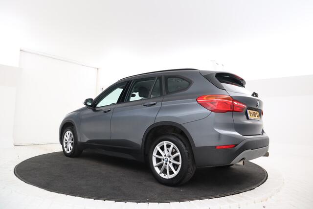BMW X1 sDrive20i High Executive 192 PK! Navigatie, Stoelverwarming