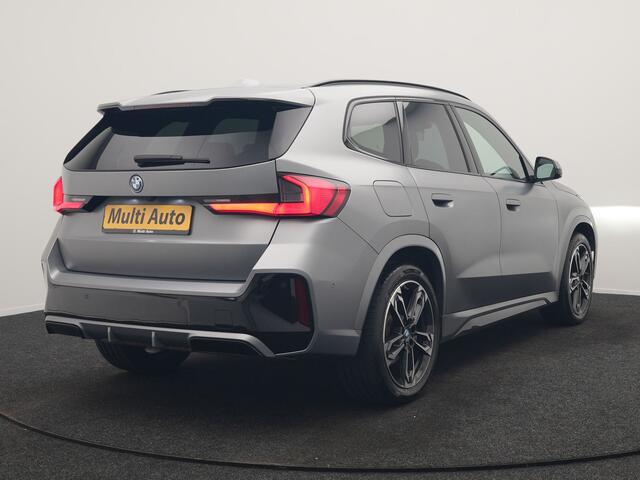 BMW X1 xDrive30e M Sport PHEV 326pk Dealer O.H | Trekhaak Af Fabriek | Adaptive Cruise | Head Up | Harman / Kardon | 360 Camera | Alcantara Sportstoelen Massage & Memory | Adaptive Onderstel | Widescreen Navi | Stoelen & Stuur Verwarmd | Blis | Keyless | Apple C