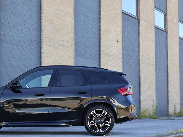 BMW X1 xDrive30e M Sport | Assisted Driving | Harman/Kardon | Trekhaak | 19" M wielen |
