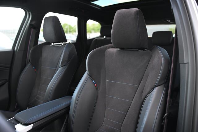 BMW X1 xDrive25e M Sport Automaat / Panoramadak / Sportstoelen / Comfort Access / Achteruitrijcamera / Adaptieve LED / 19" LMV