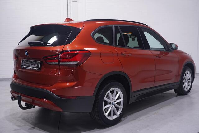BMW X1 sDrive18i Executive Edition NAP Navi Led koplampen Head-up Trekhaak Camera PDC v+a