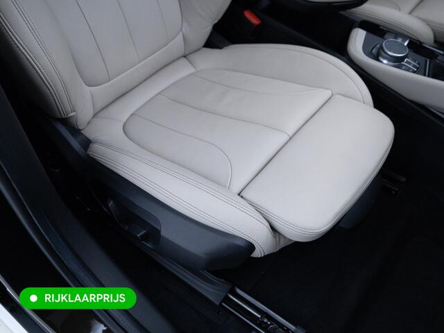 BMW X1 sDrive20i High Exec. X-Line | Afn. trekhaak | Panoramadak | Elec. verst stoel met geheugen | Camera | Elec. achterklep | Navigatie, Stoelverwarming, Headup, Climate control
