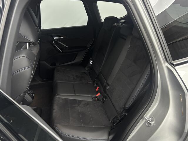 BMW X1 xDrive30e | M-sport | Trekhaak | Head-up |