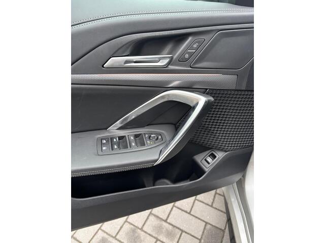 BMW X1 xDrive30e M-Sport | Pano dak | Elektr. Trekhaak | 20'' zwarte velgen