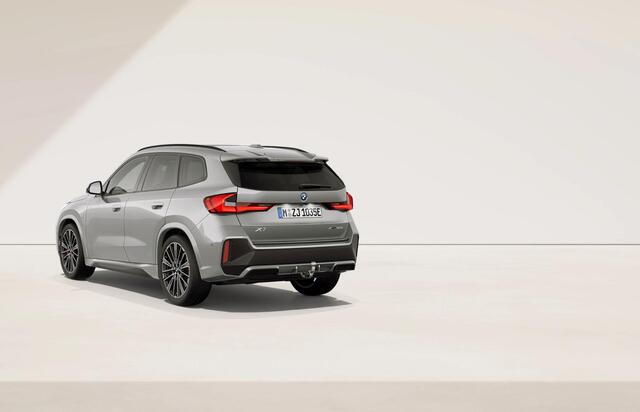 BMW X1 xDrive30e M- Sport Pro / Innovation Pack / Trekhaak / Pano / ACC