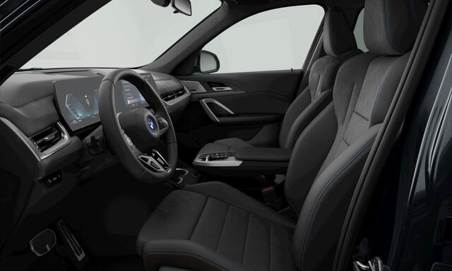 BMW X1 xDrive 25e 245 pk M-Sportpakket /Nieuw-Model/ BTW-Auto/ Pano-Dak/ Harman&Kardon/ Camera/ Sport-Stoelen/ Stoel.Verw/ Widescreen/ Memory/ 18''LMV