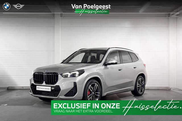 BMW X1 xDrive25e | M-Sport Pro | Travel Pack | Premium Pack | Harman/Kardon | Panoramadak | Comfort Access | Trekhaak