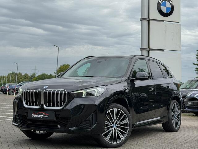 BMW X1 xDrive30e 326pk M-Sport Pano Tr-Haak H&K Zetels+Memo 20-Inch