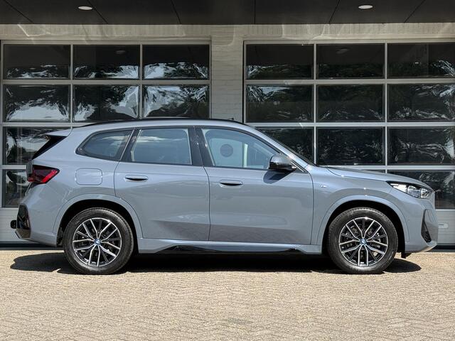BMW X1 xDrive25e M SPORT | PANORAMA | TREKHAAK | LEDER | HEAD UP | ELEKTR. STOELEN |